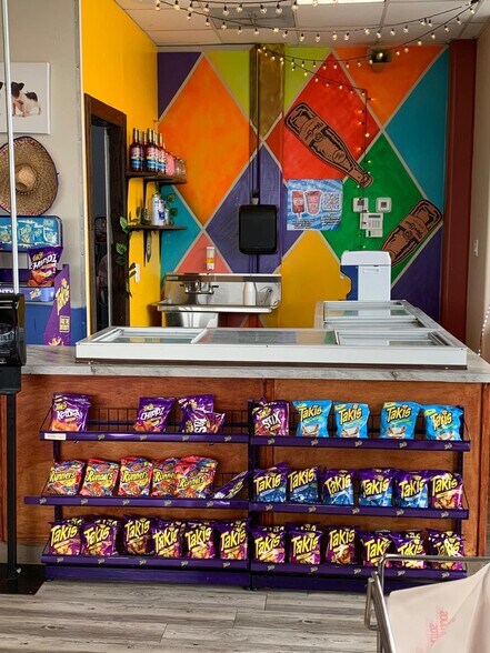 More Photos Of 9522 Huffmeister Rd, Houston Storefront Retail Office For Lease