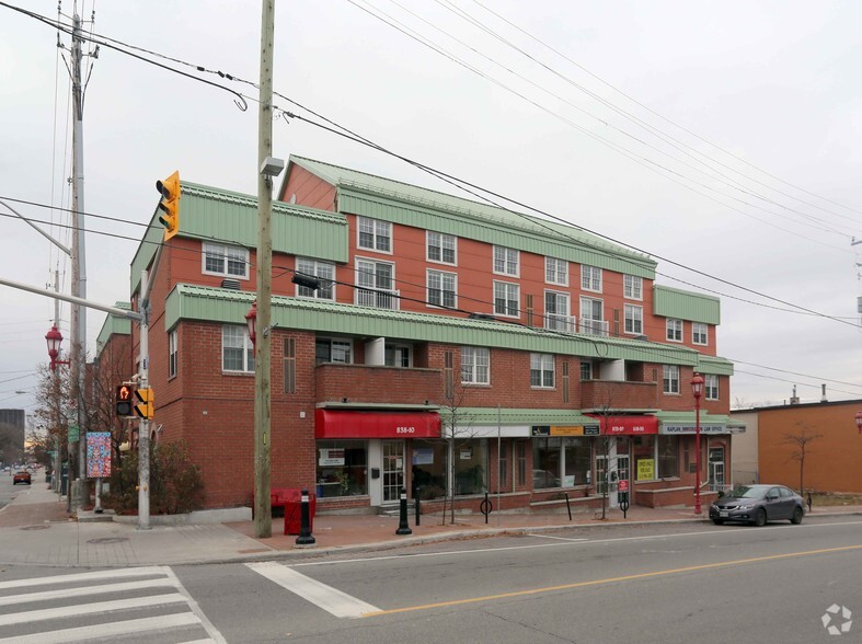 Primary Photo Of 838 Somerset St, Ottawa Apartments For Lease