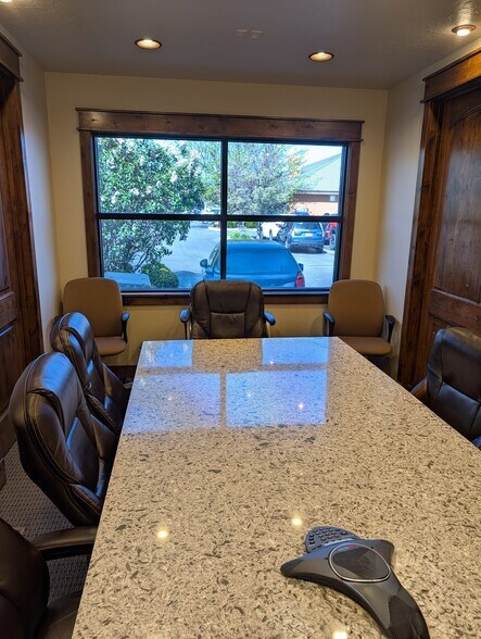 More Photos Of 2680 S Eagle Rd, Meridian Medical For Lease
