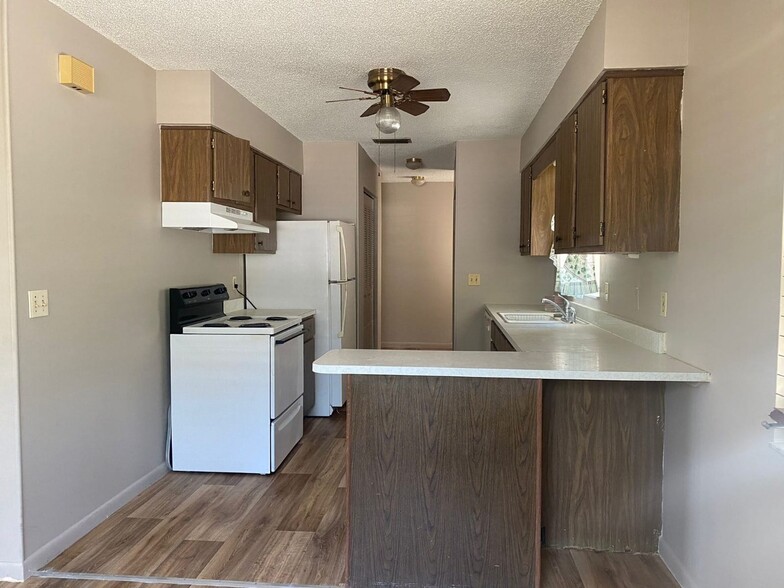 More Photos Of 3025 54th St S, Gulfport Apartments For Sale