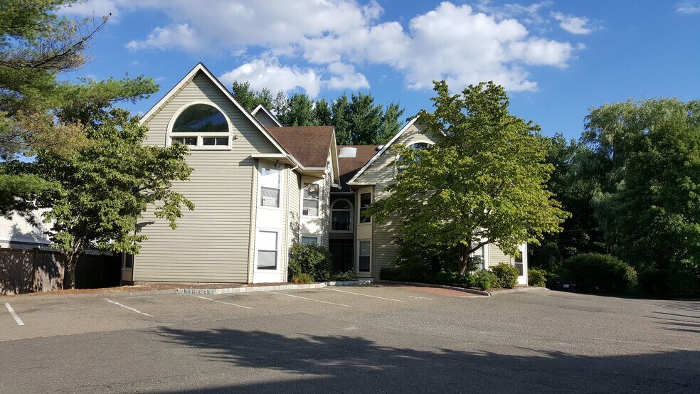 More Photos Of 1698 Post Rd E, Westport Office Residential For Lease