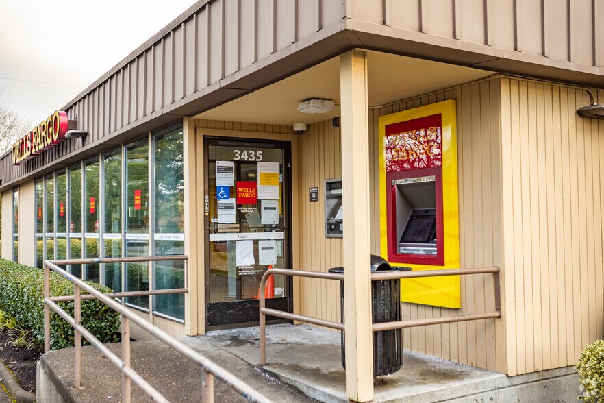 More Photos Of 3435 SW 182nd Ave, Beaverton Bank For Sale