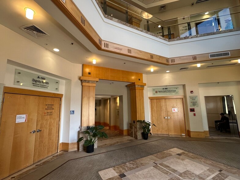 More Photos Of 3838 San Dimas St, Bakersfield Medical For Lease