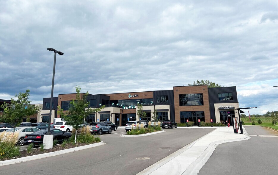 Primary Photo Of 2180 105th N ave, Blaine Storefront For Sale