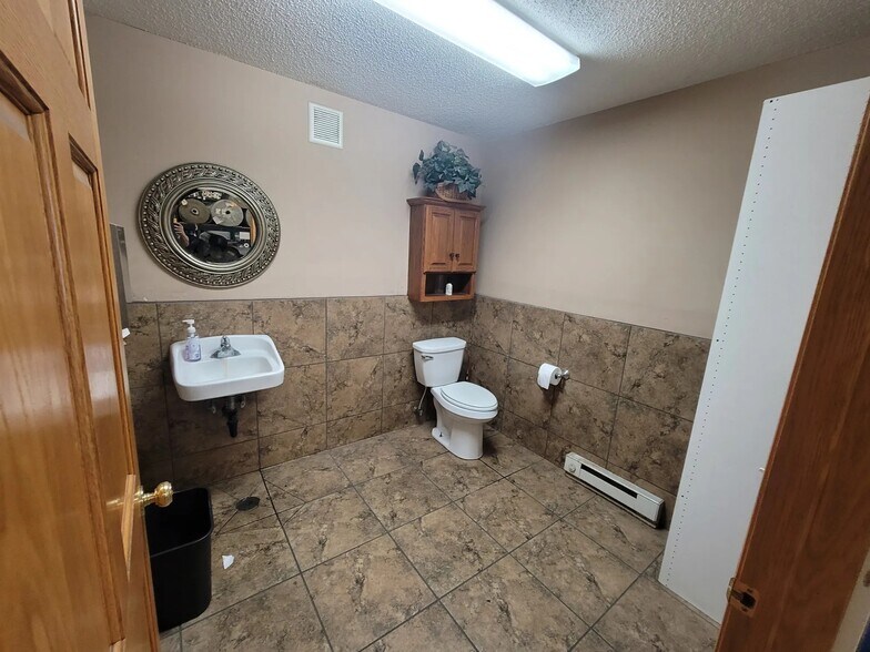 More Photos Of 8075 Sterling Dr, Saint Joseph Warehouse For Sale