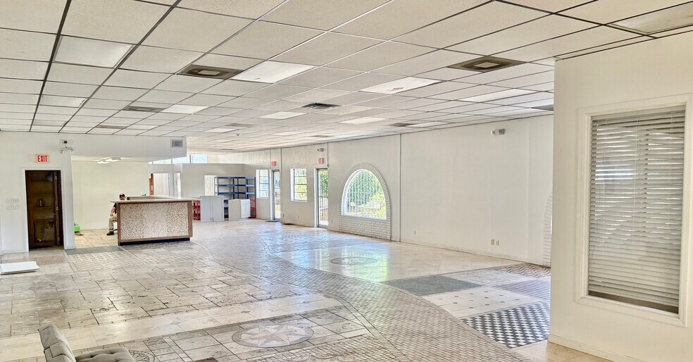 More Photos Of 1800 4th Avenue Ext, Lake Worth Beach Warehouse For Lease