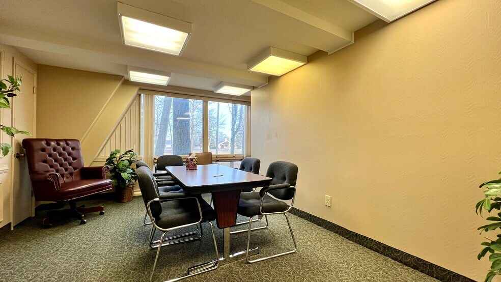 More Photos Of 2604 Sunnyside Dr, Cadillac Medical For Sale