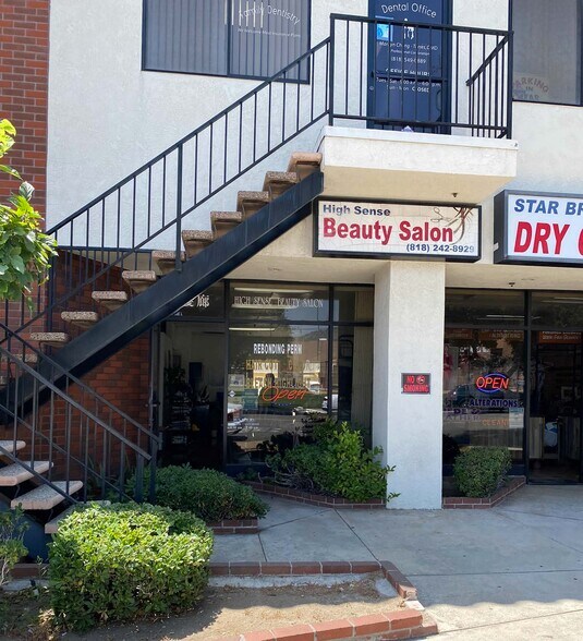 More Photos Of 139 S Verdugo Blvd, Glendale Medical For Sale