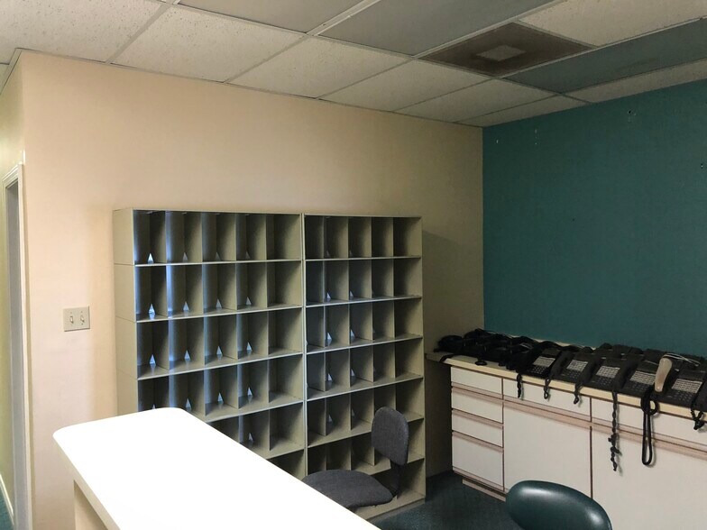 More Photos Of 4400 Trenton St, Metairie Loft Creative Space For Sale