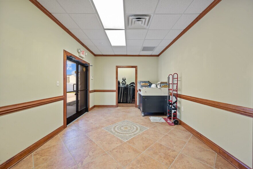 More Photos Of 441 Kinston Hwy, Richlands Office For Sale