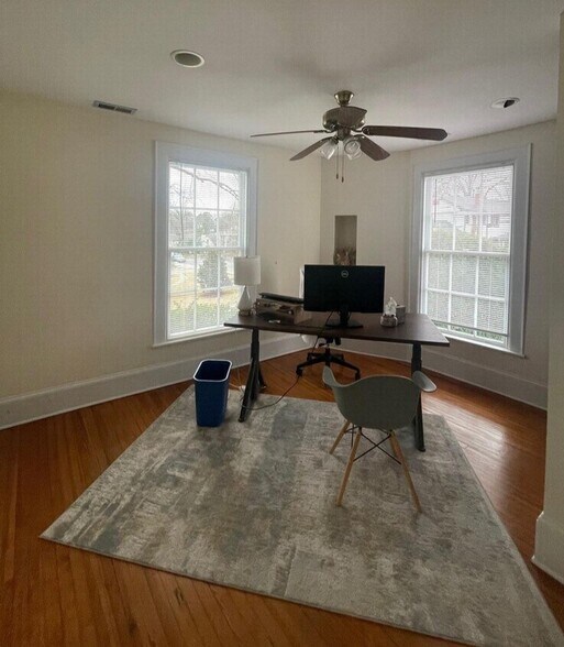 More Photos Of 1821 Cumberland Ave, Charlotte Medical For Lease