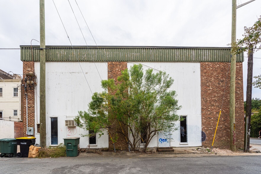More Photos Of 144 Drayton St, Savannah Restaurant For Lease