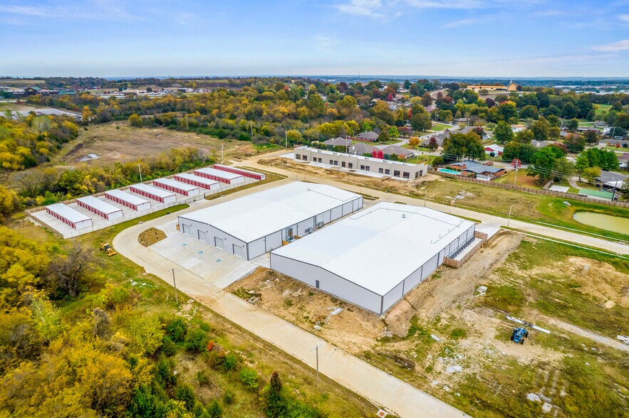 More Photos Of 1100 N Birch Ave, Broken Arrow Warehouse For Sale