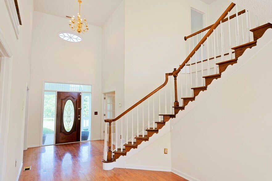More Photos Of 10674 Wall Triana Hwy, Toney Hospitality For Sale