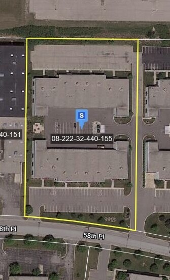 More Photos Of 9522 58th Pl, Kenosha Showroom For Lease