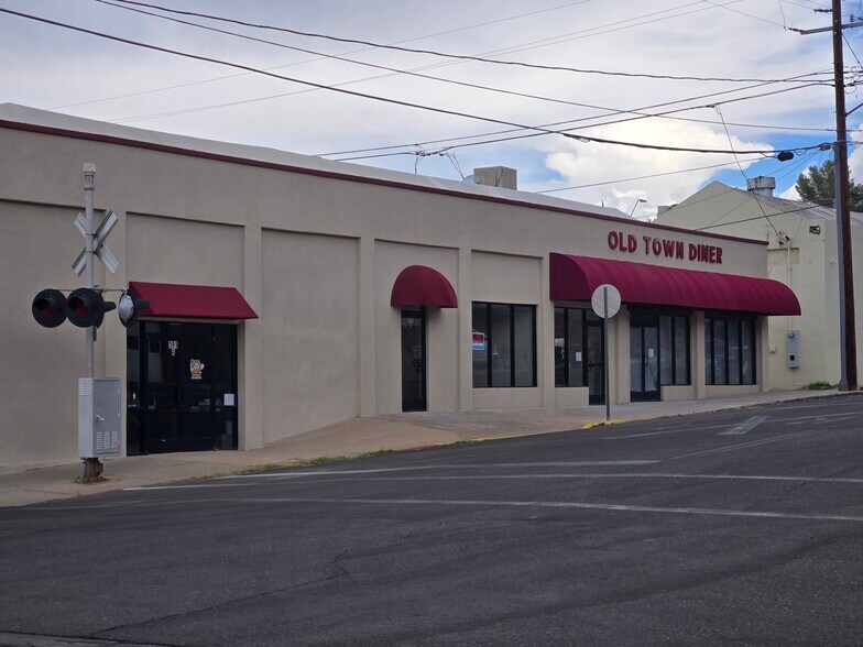 More Photos Of 191 W Cedar St, Globe Restaurant For Lease