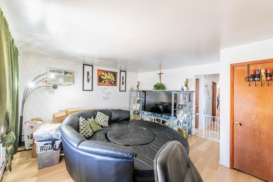 More Photos Of 1619 N 35th Ave, Melrose Park Apartments For Sale