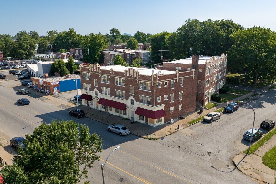 Primary Photo Of 4054 S Grand Blvd, Saint Louis Apartments For Sale