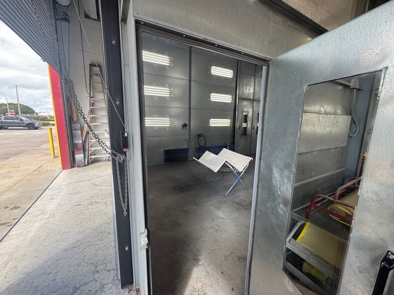 More Photos Of S Cleveland ave, Fort Myers Industrial For Lease