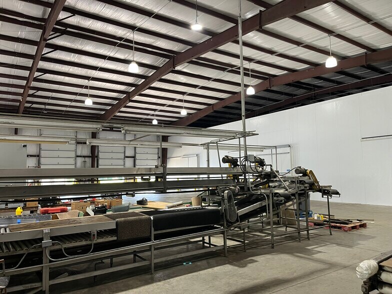 More Photos Of 2400 W Herman St, Pensacola Warehouse For Sale