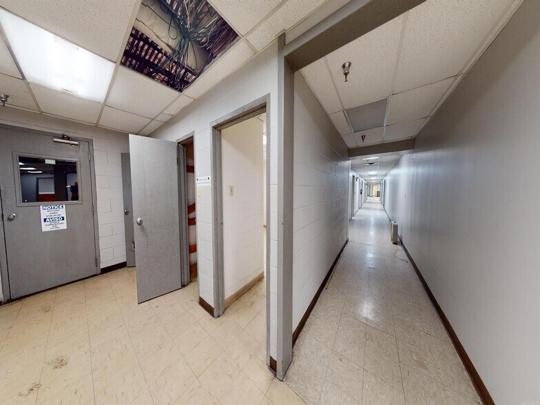 More Photos Of 103 Red Bridge Rd, De Queen Warehouse For Sale