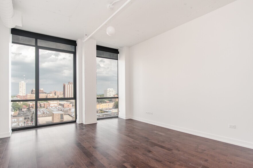 More Photos Of 5050 N Broadway St, Chicago Apartments For Lease