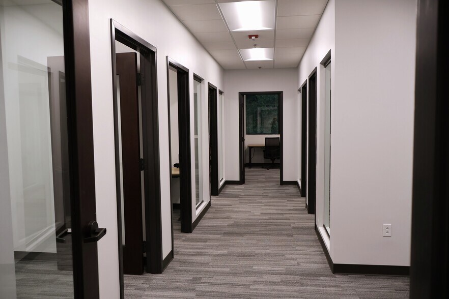 More Photos Of 216 Centerview Dr, Brentwood Coworking Space