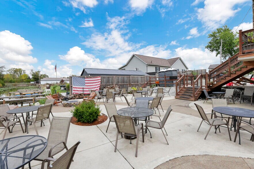 More Photos Of 14675 Zion Rd, Thornville Restaurant For Sale