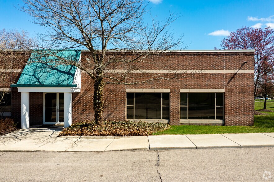 More Photos Of 3923 Ranchero Dr, Ann Arbor Office For Sale