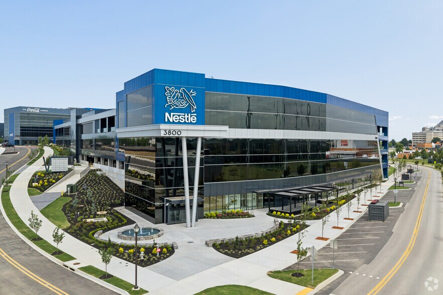 More Photos Of 3800 S J.B. Hunt Dr, Rogers Office For Lease