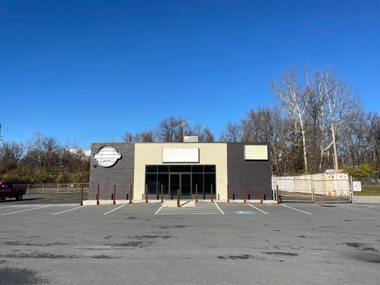 Primary Photo Of 9026 Pulaski Hwy, Middle River Freestanding For Lease