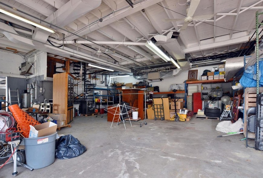 More Photos Of 37 Rue Sainte-Anne, Sainte-Anne-de-Bellevue Storefront Retail Residential For Sale