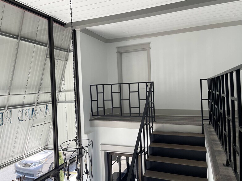 More Photos Of 1009 Keith St NW, Cleveland Office For Lease