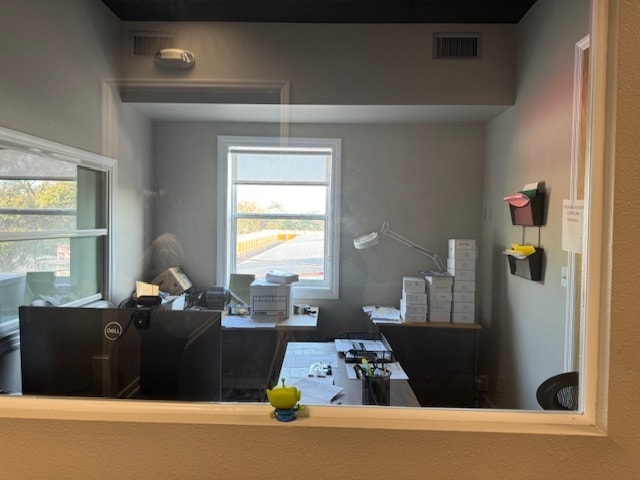 More Photos Of 30798 US Highway 19 N, Palm Harbor Warehouse For Lease