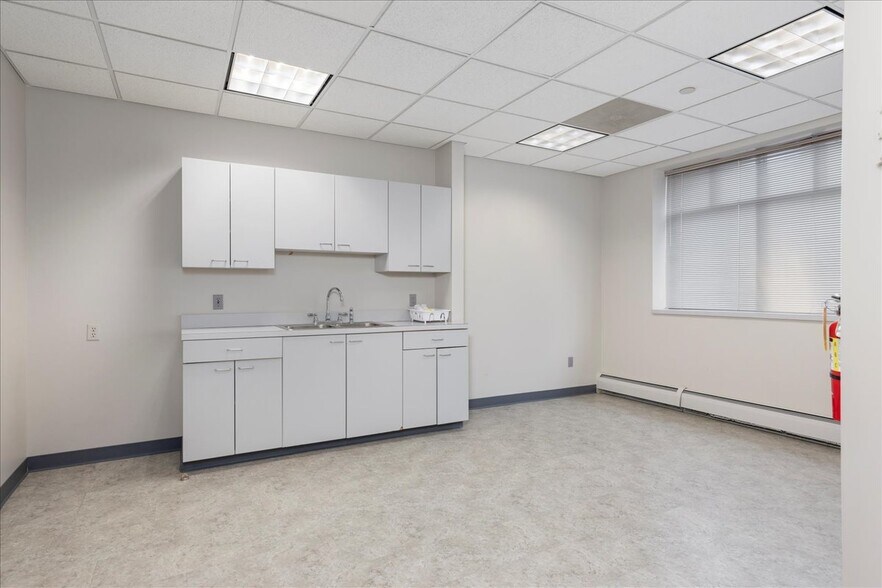 More Photos Of 360 Delaware Ave, Buffalo Office For Lease