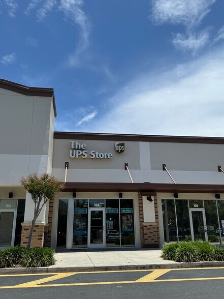 More Photos Of 3035 SE Maricamp Rd, Ocala Unknown For Lease