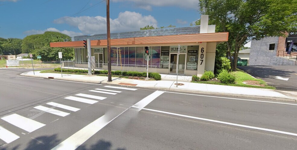 Primary Photo Of 607 W Jericho Tpke, Huntington General Retail For Lease
