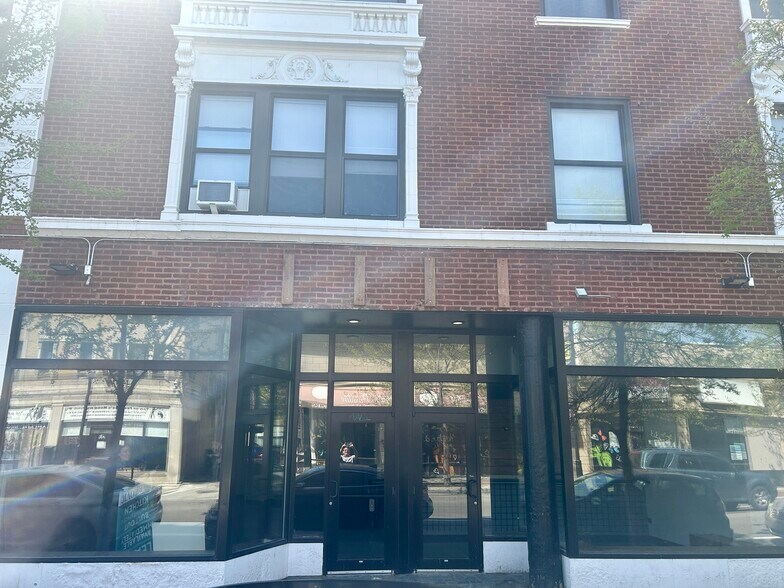 More Photos Of 1615-1637 W Howard St, Chicago Apartments For Lease