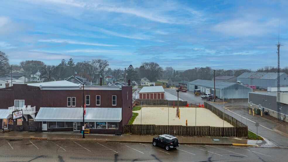 More Photos Of 104-112 Main St, Wanamingo General Retail For Sale