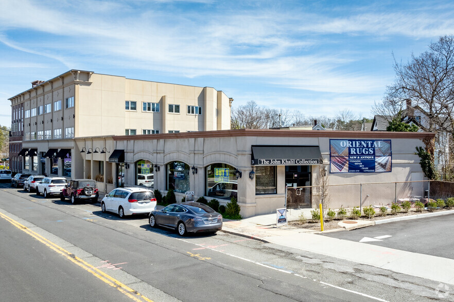 Primary Photo Of 234 New York Ave, Huntington Storefront For Sale