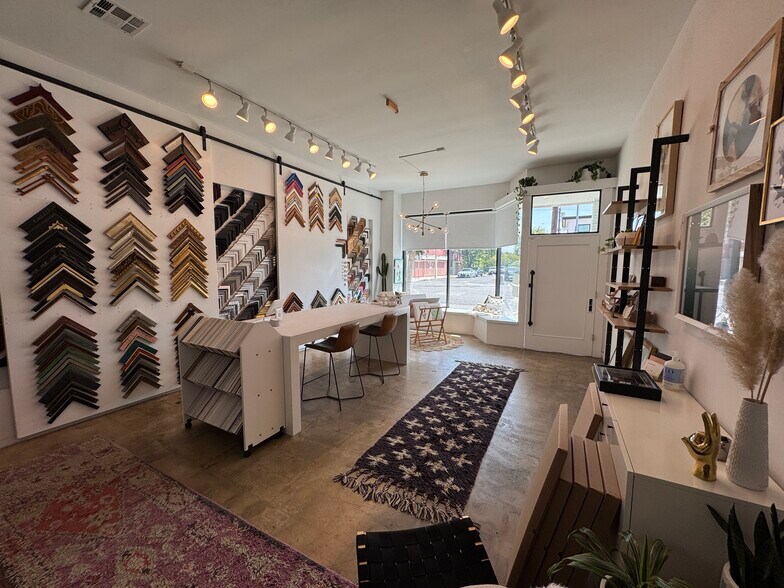 More Photos Of 2863-2867 S Robertson Blvd, Los Angeles Storefront For Lease