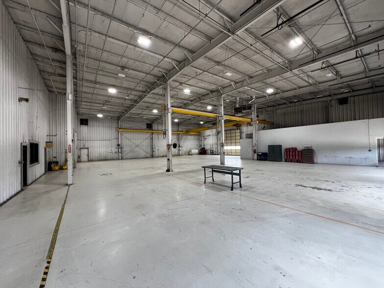 More Photos Of 8400 E Truman Rd, Kansas City Manufacturing For Sale