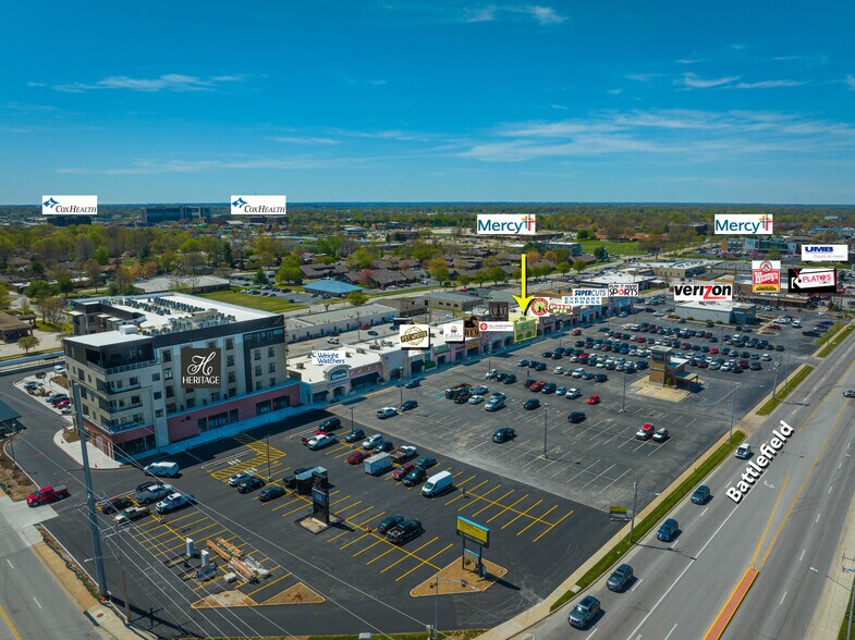 More Photos Of 1324-1326 E. Battlefield, Springfield General Retail For Lease