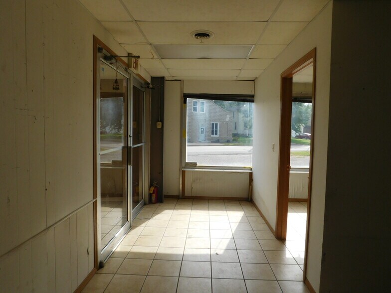 More Photos Of 100 S Holly Ave, Elk Mound Warehouse For Sale