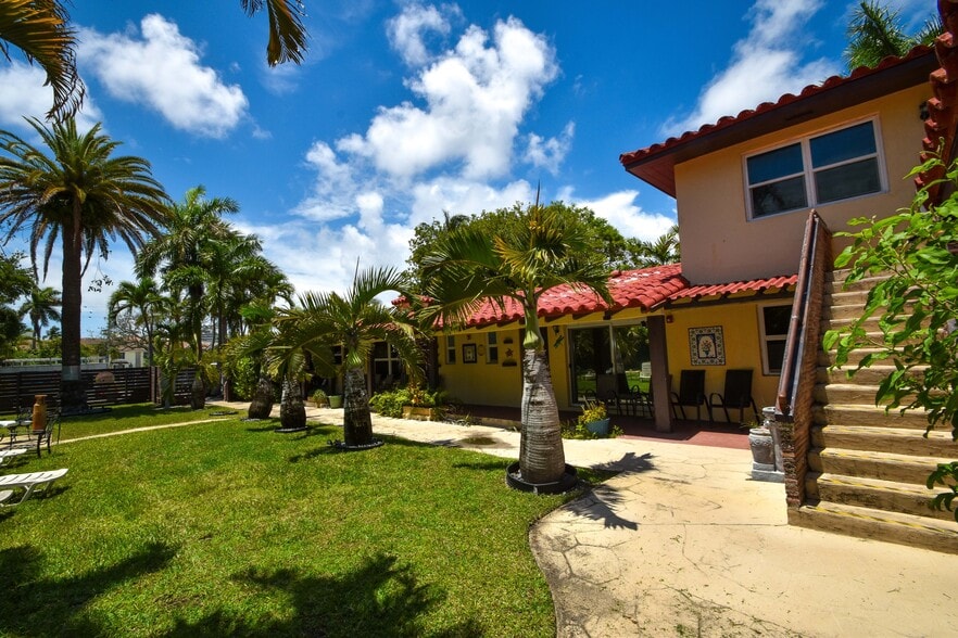 More Photos Of 2625 NE 13th Ct, Fort Lauderdale Apartments For Sale