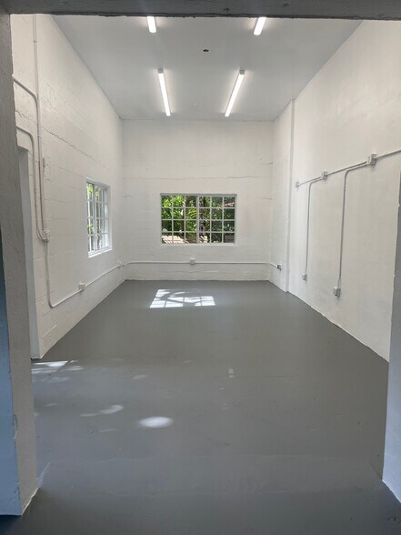 More Photos Of 7610-7636 NE 4th Ct, Miami Industrial For Lease