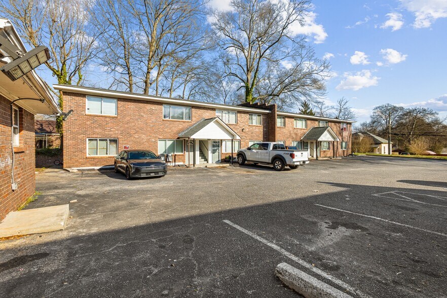 More Photos Of 110 Johnson St, Cartersville Apartments For Sale