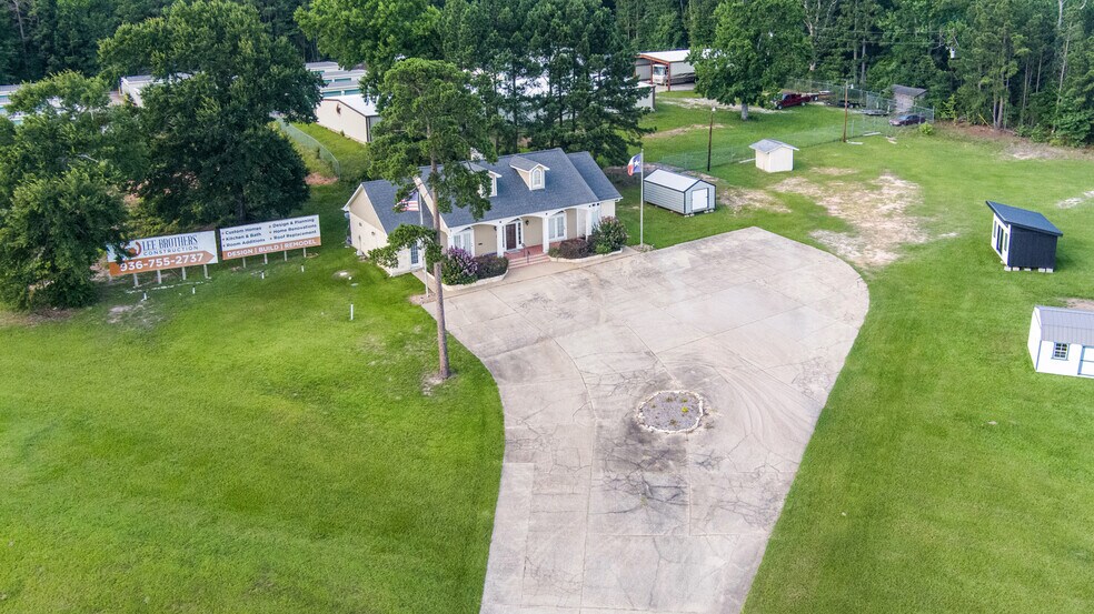 More Photos Of 140 State Highway 19, Huntsville Loft Creative Space For Sale