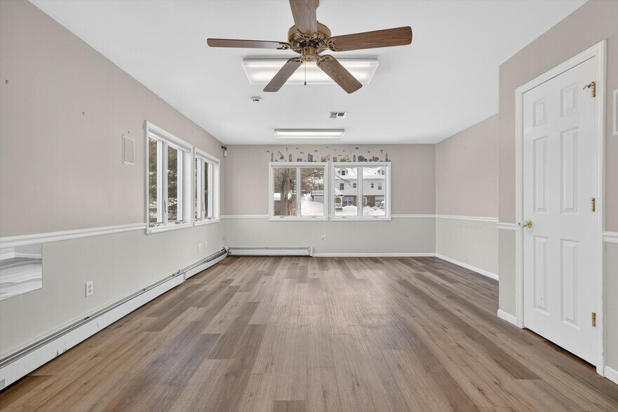 More Photos Of 75 Ramapo Rd, Garnerville Office For Sale