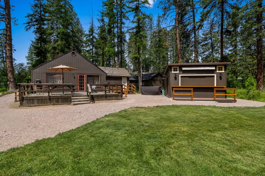 More Photos Of 13375 SW Forest Service Rd, Camp Sherman Hotel For Sale